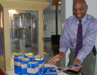 CCD President Everette Freeman Welcomed Students with Popcorn During Fast Track Days